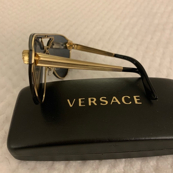 VERSACE sunglasses - Picture 5 of 11